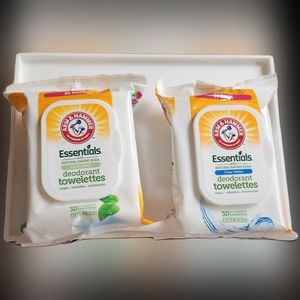 NWT 》2×《 Arm & Hammer Essentials Deodorant Wipes CLEAR WATER + SIMPLY FRESH!